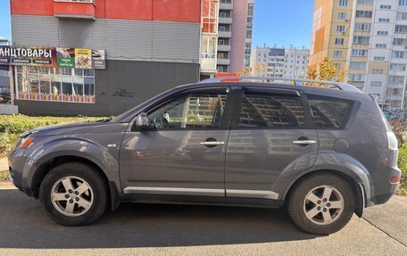 Mitsubishi Outlander III рестайлинг 3, 2007 год, 826 000 рублей, 3 фотография