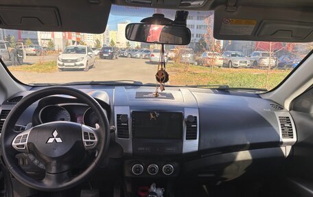 Mitsubishi Outlander III рестайлинг 3, 2007 год, 826 000 рублей, 7 фотография