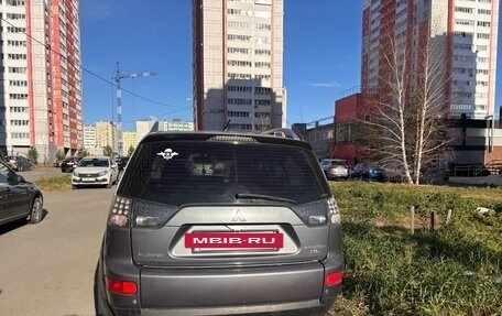 Mitsubishi Outlander III рестайлинг 3, 2007 год, 826 000 рублей, 4 фотография