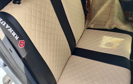 Renault Logan II, 2016 год, 720 000 рублей, 4 фотография