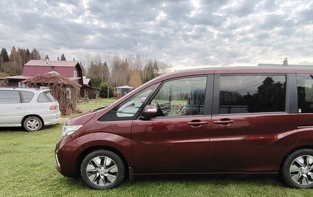 Honda Stepwgn IV рестайлинг, 2015 год, 2 050 000 рублей, 32 фотография