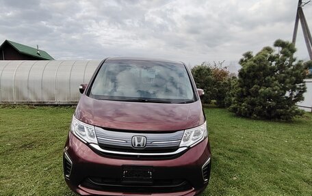 Honda Stepwgn IV рестайлинг, 2015 год, 2 050 000 рублей, 27 фотография