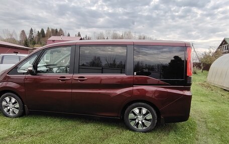 Honda Stepwgn IV рестайлинг, 2015 год, 2 050 000 рублей, 33 фотография