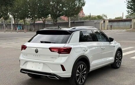 Volkswagen T-Roc I, 2023 год, 1 574 000 рублей, 4 фотография