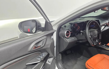 Chevrolet Trax, 2023 год, 1 347 000 рублей, 6 фотография