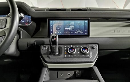 Land Rover Defender II, 2021 год, 6 445 000 рублей, 15 фотография