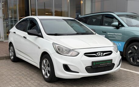 Hyundai Solaris II рестайлинг, 2013 год, 682 000 рублей, 3 фотография