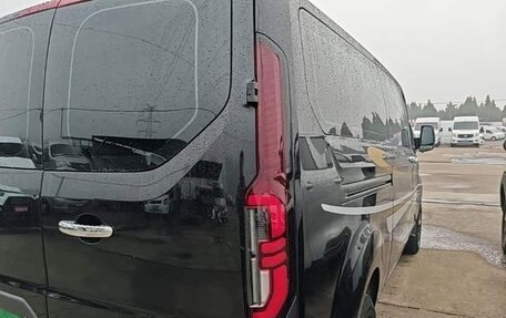 Ford Tourneo Custom I рестайлинг, 2023 год, 3 890 000 рублей, 7 фотография