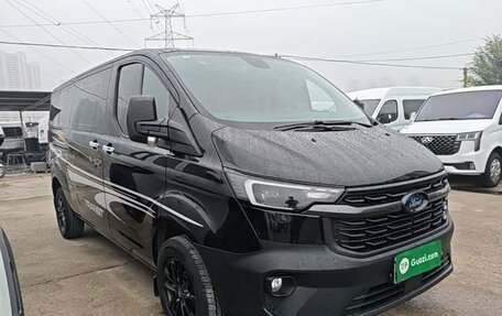 Ford Tourneo Custom I рестайлинг, 2023 год, 3 890 000 рублей, 3 фотография