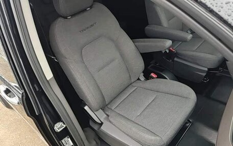 Ford Tourneo Custom I рестайлинг, 2023 год, 3 890 000 рублей, 15 фотография