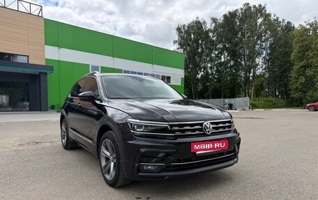 Volkswagen Tiguan II, 2019 год, 2 500 000 рублей, 24 фотография