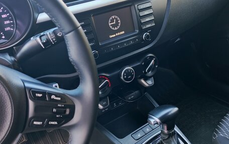 KIA Rio IV, 2019 год, 1 549 000 рублей, 10 фотография