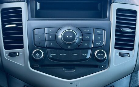 Chevrolet Cruze II, 2011 год, 679 990 рублей, 11 фотография