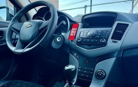 Chevrolet Cruze II, 2011 год, 679 990 рублей, 13 фотография
