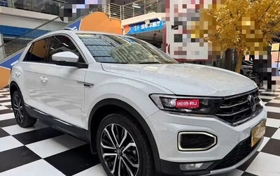 Volkswagen T-Roc I, 2023 год, 1 490 000 рублей, 1 фотография
