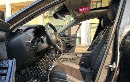Mazda 3, 2022 год, 1 610 000 рублей, 7 фотография