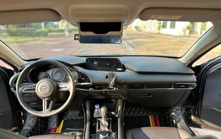 Mazda 3, 2022 год, 1 610 000 рублей, 9 фотография
