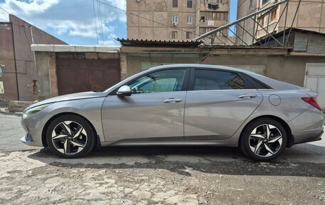 Hyundai Elantra, 2021 год, 1 888 000 рублей, 2 фотография