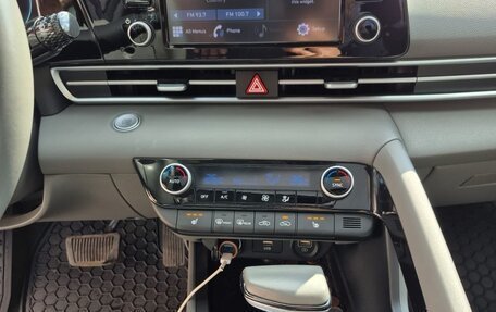 Hyundai Elantra, 2021 год, 1 888 000 рублей, 4 фотография