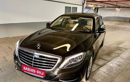 Mercedes-Benz S-Класс, 2015 год, 3 550 000 рублей, 29 фотография