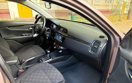 KIA Rio IV, 2018 год, 1 330 000 рублей, 4 фотография