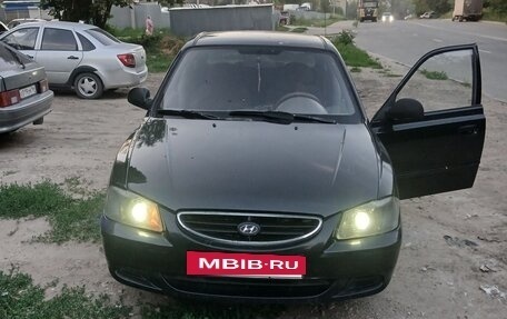 Hyundai Accent II, 2005 год, 300 000 рублей, 2 фотография