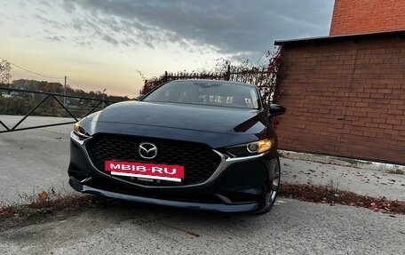 Mazda 3, 2021 год, 2 990 000 рублей, 8 фотография