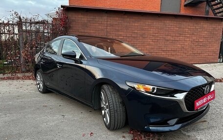 Mazda 3, 2021 год, 2 990 000 рублей, 2 фотография