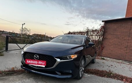 Mazda 3, 2021 год, 2 990 000 рублей, 3 фотография