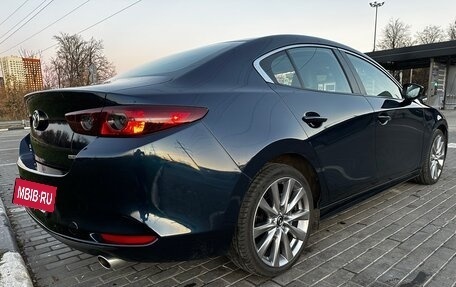 Mazda 3, 2021 год, 2 990 000 рублей, 11 фотография