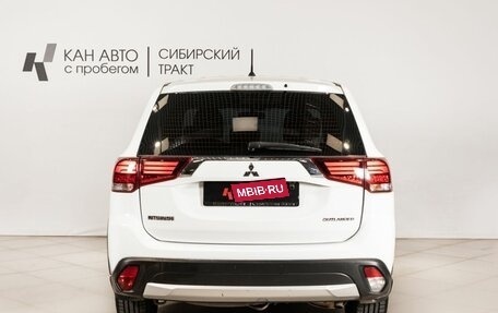 Mitsubishi Outlander III рестайлинг 3, 2015 год, 1 413 400 рублей, 4 фотография