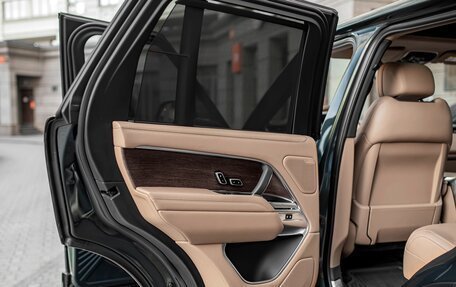 Land Rover Range Rover IV рестайлинг, 2023 год, 17 990 000 рублей, 22 фотография