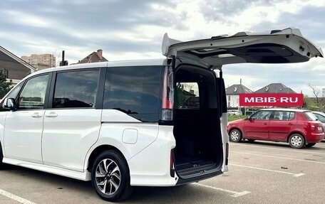 Honda Stepwgn IV рестайлинг, 2021 год, 2 000 000 рублей, 10 фотография