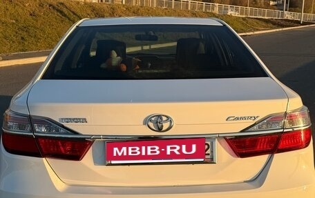 Toyota Camry, 2015 год, 1 750 000 рублей, 4 фотография
