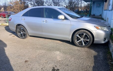 Toyota Camry, 2011 год, 1 300 000 рублей, 3 фотография
