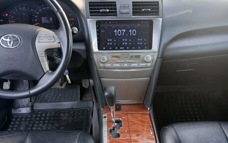 Toyota Camry, 2011 год, 1 300 000 рублей, 7 фотография