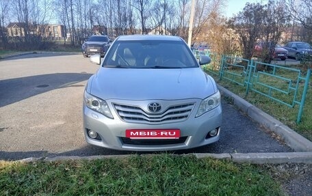 Toyota Camry, 2011 год, 1 300 000 рублей, 2 фотография