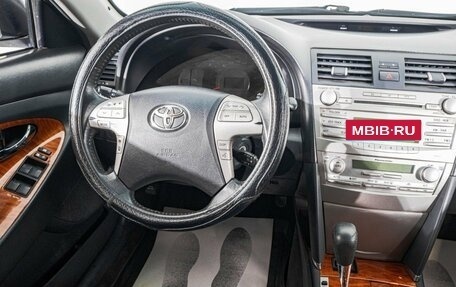 Toyota Camry, 2011 год, 1 749 000 рублей, 18 фотография