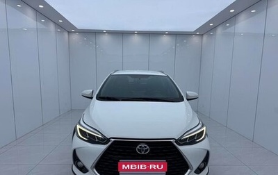 Toyota Yaris XP150 рестайлинг, 2022 год, 980 000 рублей, 1 фотография