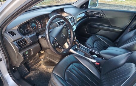 Honda Accord IX рестайлинг, 2013 год, 1 700 000 рублей, 10 фотография