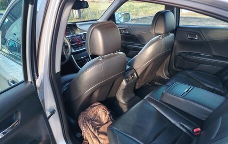 Honda Accord IX рестайлинг, 2013 год, 1 700 000 рублей, 11 фотография