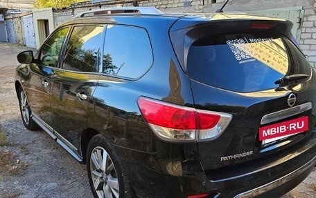Nissan Pathfinder, 2014 год, 2 000 000 рублей, 9 фотография