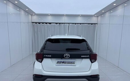 Toyota Yaris XP150 рестайлинг, 2022 год, 980 000 рублей, 5 фотография