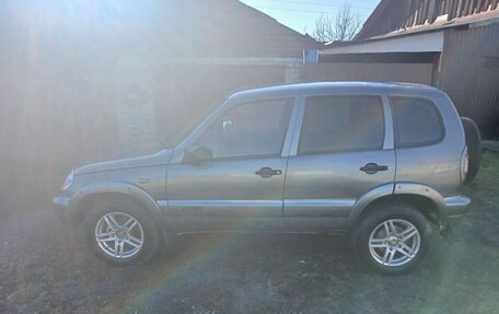 Chevrolet Niva I рестайлинг, 2005 год, 219 000 рублей, 8 фотография