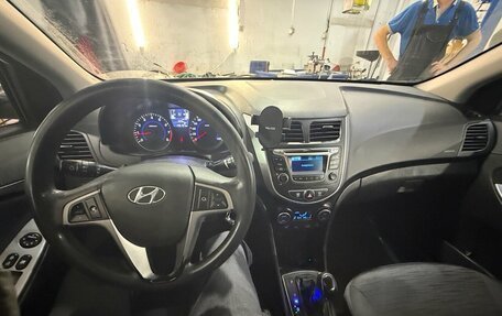 Hyundai Solaris II рестайлинг, 2016 год, 999 000 рублей, 7 фотография