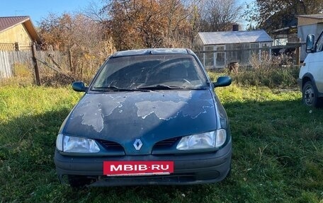 Renault Megane III рестайлинг, 1997 год, 79 000 рублей, 3 фотография