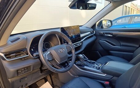Toyota Highlander, 2025 год, 5 195 000 рублей, 8 фотография