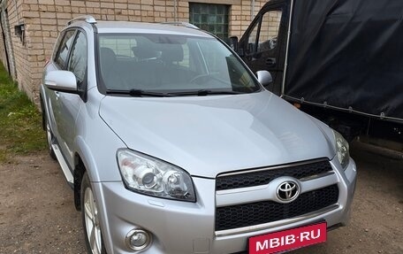 Toyota RAV4, 2011 год, 2 000 000 рублей, 1 фотография
