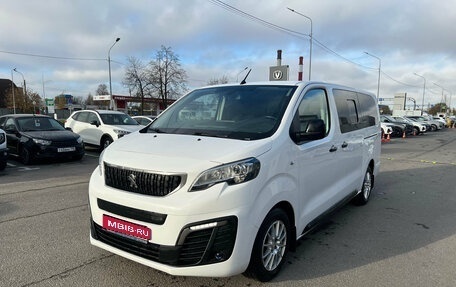 Peugeot Traveller I, 2019 год, 1 999 000 рублей, 1 фотография