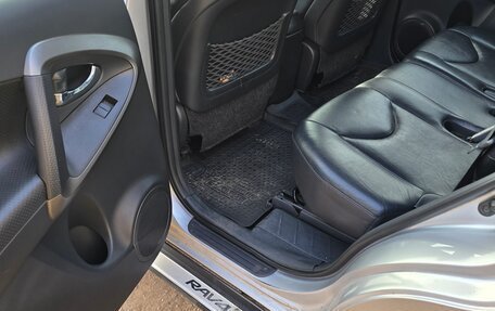 Toyota RAV4, 2011 год, 2 000 000 рублей, 14 фотография